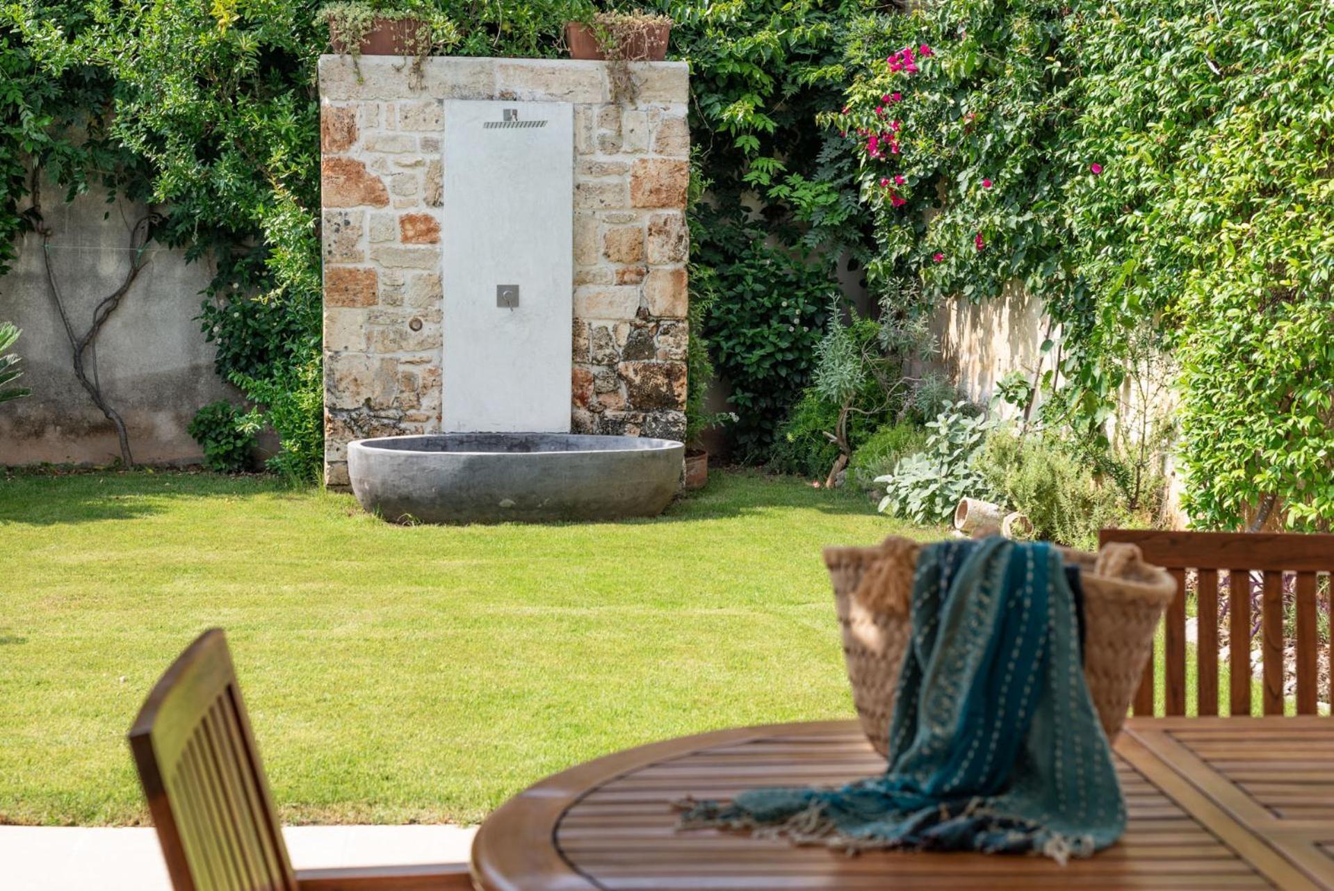 Don Fernando 1938 Bed & Breakfast Miggiano Exterior photo